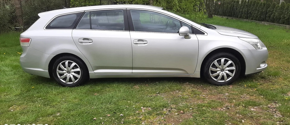 Toyota Avensis cena 29900 przebieg: 157000, rok produkcji 2009 z Płock małe 121